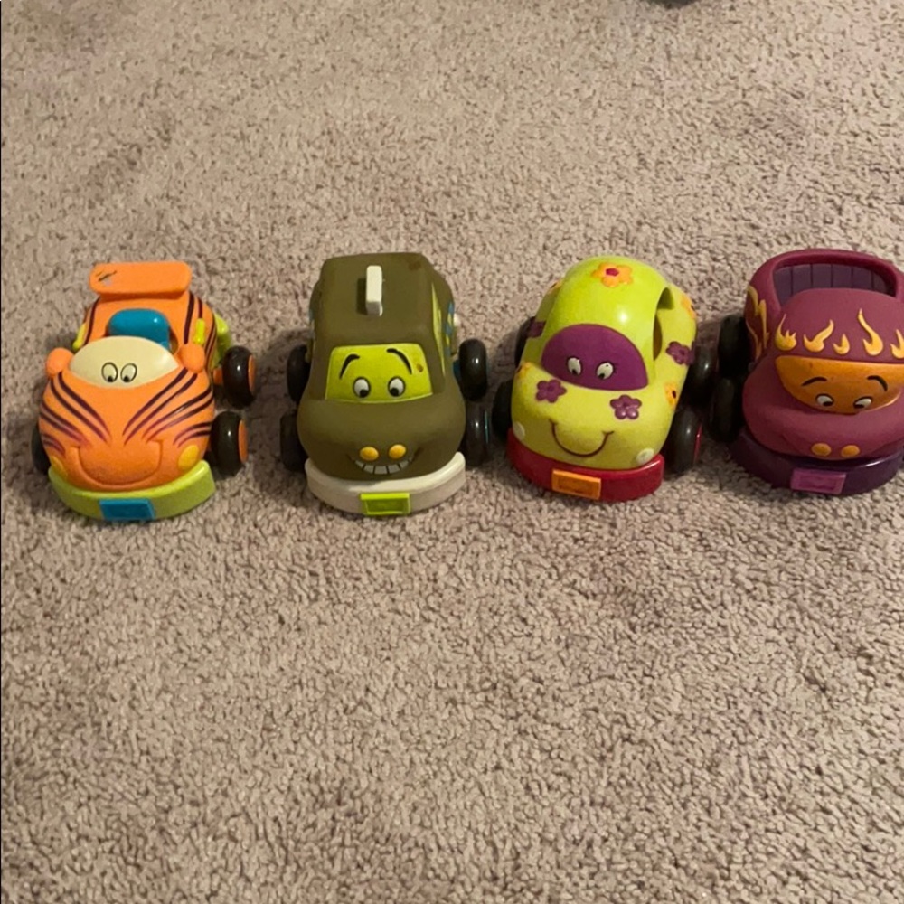 Self propelling toys -excellent condition